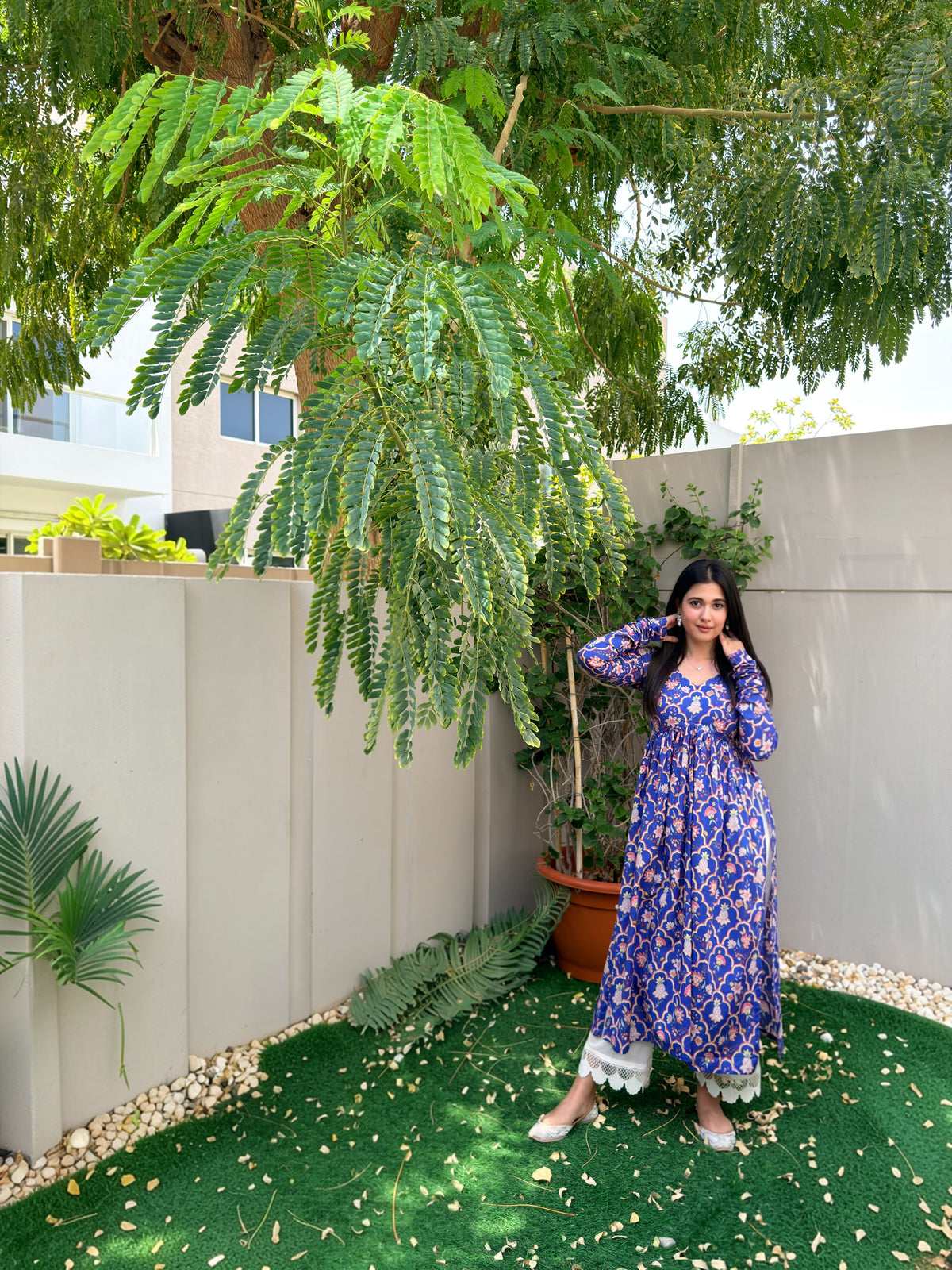 blue-mehrab-kurti-set