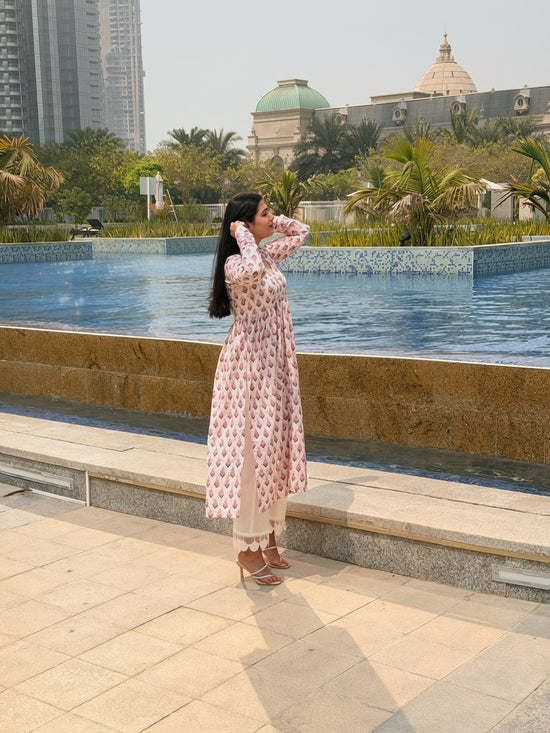 kashida-aaina-kurti