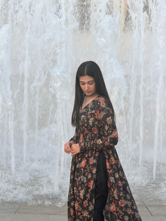 noir-amaira-kurti-set