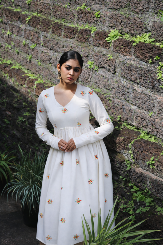 NYRAIA APPARELS Gulnar Aaina Kurti